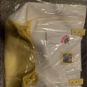 Miche white and yellow shell